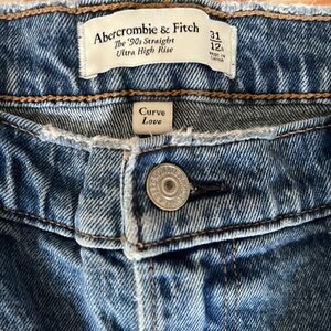 Abercrombie & Fitch Curve Love 90s Straight Ultra High Rise
